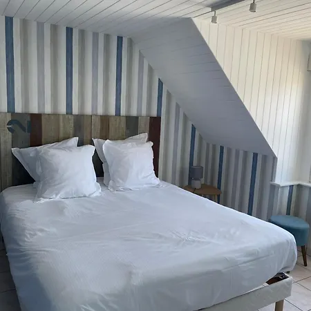 Le Bleu, T2 Proche De Morgat *